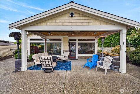 866 Kalispell Drive La Conner WA 98257