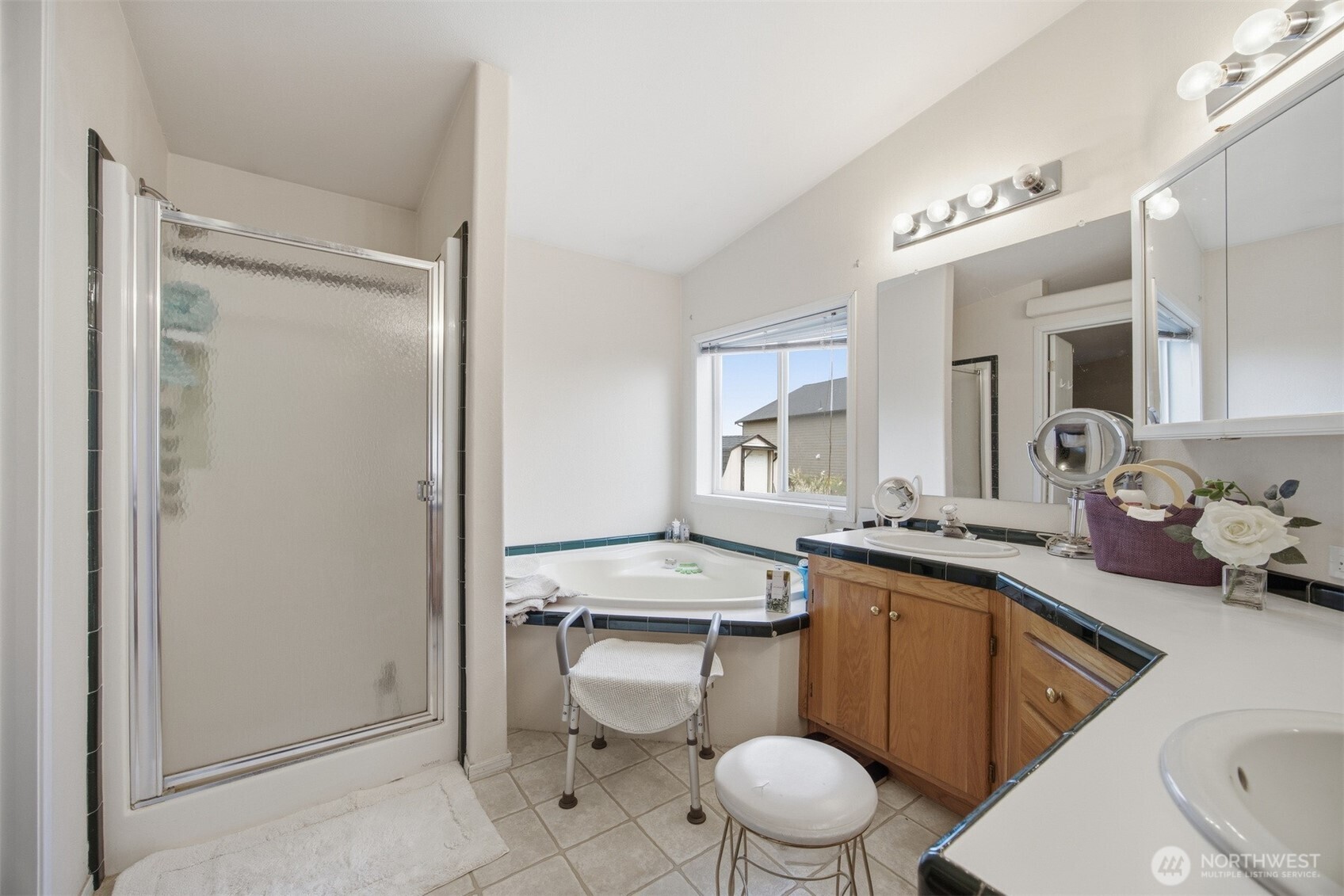 380 E Pole Road Lynden WA 98264