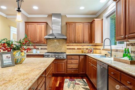 15025 SE 43rd Street Bellevue WA 98006