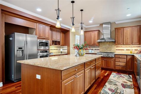 15025 SE 43rd Street Bellevue WA 98006