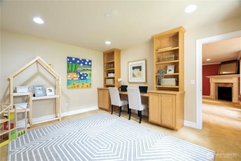 15025 SE 43rd Street Bellevue WA 98006