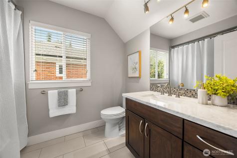 814 23rd Avenue E Seattle WA 98112