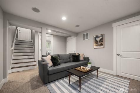 814 23rd Avenue E Seattle WA 98112