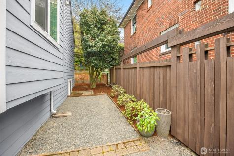 814 23rd Avenue E Seattle WA 98112