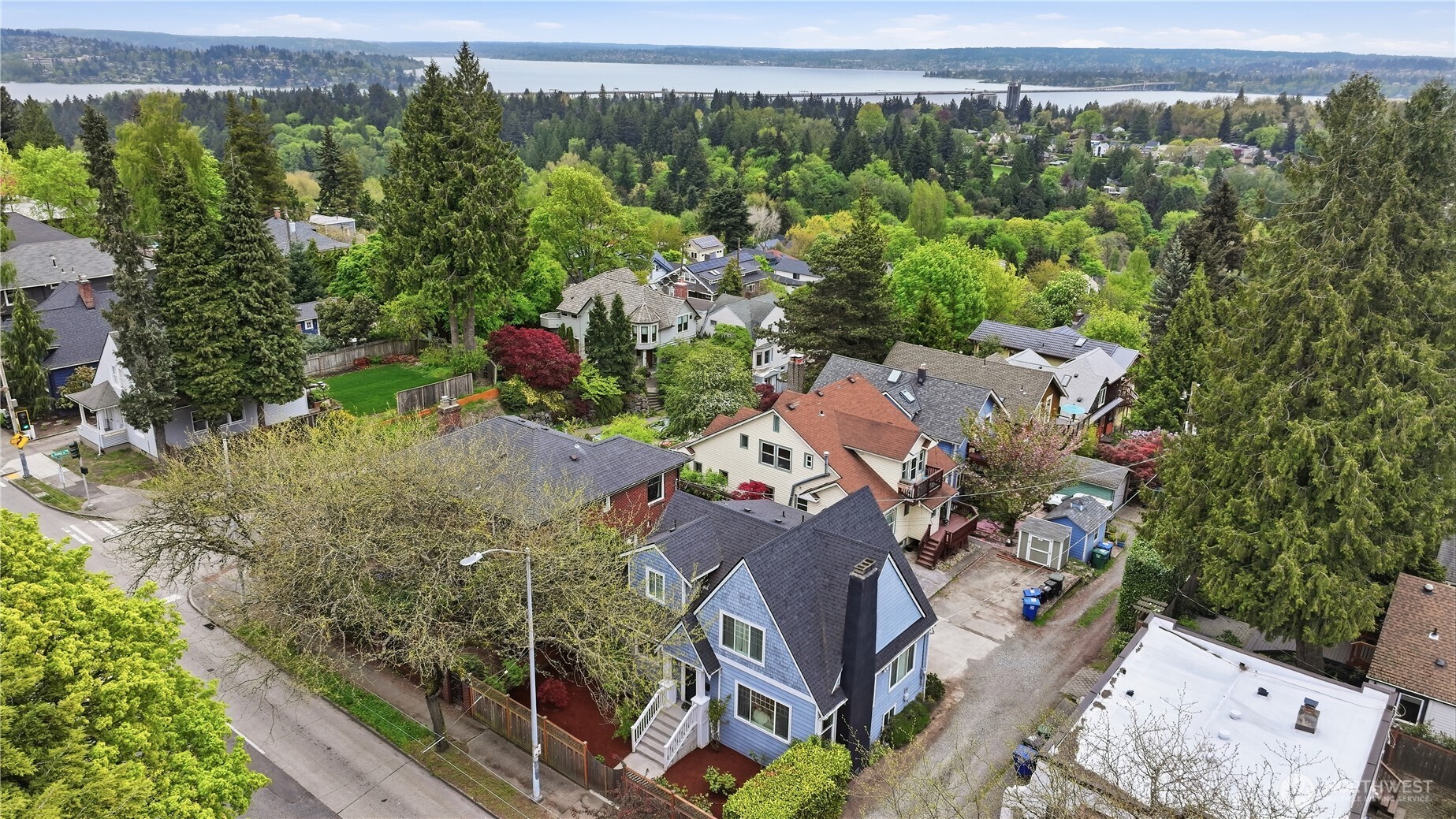 814 23rd Avenue E Seattle WA 98112