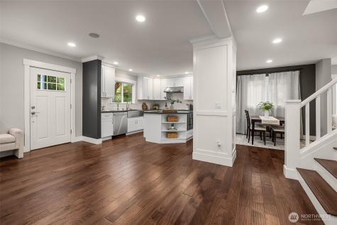 814 23rd Avenue E Seattle WA 98112