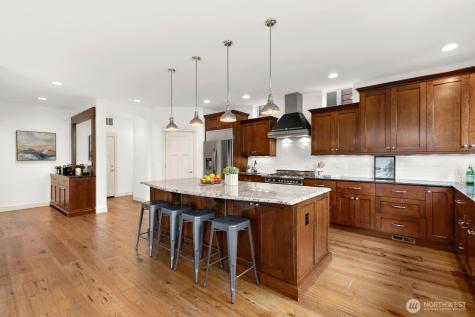 9026 NE 127th Place Kirkland WA 98034