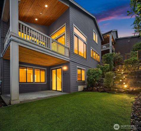 9026 NE 127th Place Kirkland WA 98034