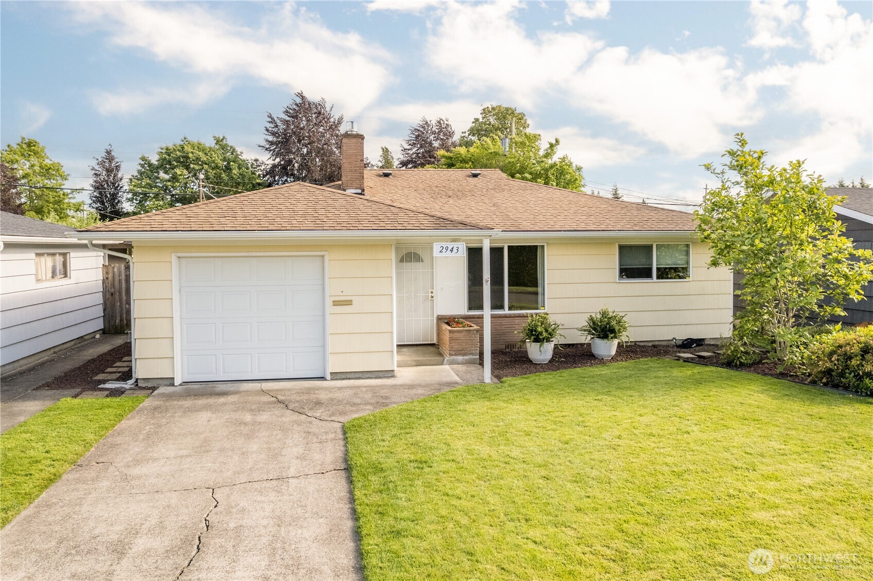 2943 Magnolia Street Longview WA 98632