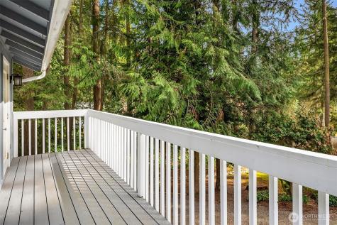 19522 NE 181st Street Woodinville WA 98077