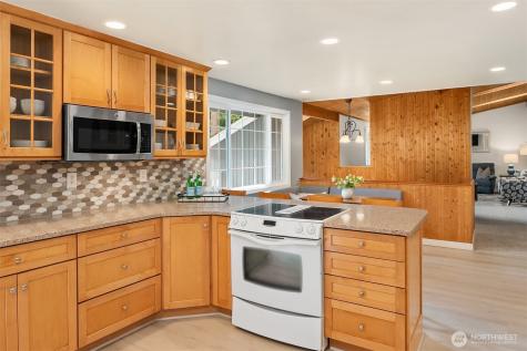 19522 NE 181st Street Woodinville WA 98077