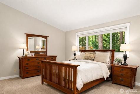 19522 NE 181st Street Woodinville WA 98077