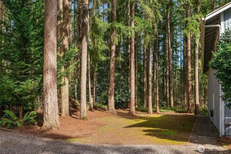 19522 NE 181st Street Woodinville WA 98077