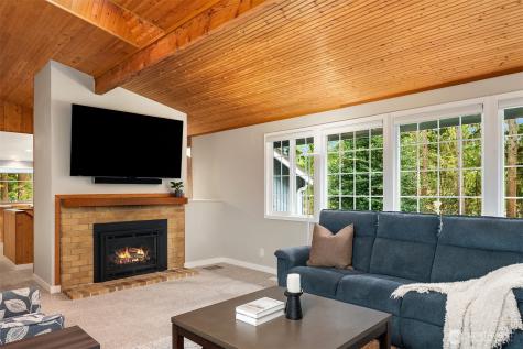 19522 NE 181st Street Woodinville WA 98077