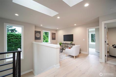 12812 NE 65th Lane Kirkland WA 98033