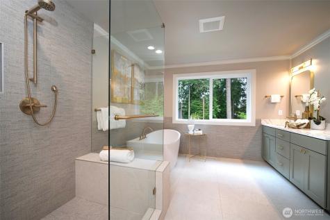 12812 NE 65th Lane Kirkland WA 98033