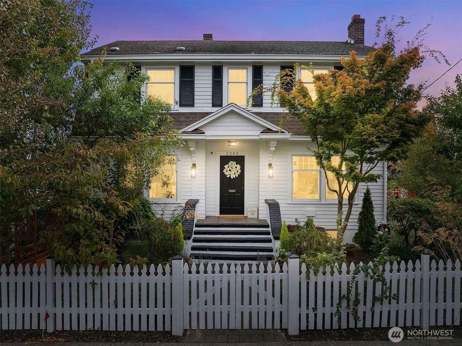2202 5th Avenue N Seattle WA 98109