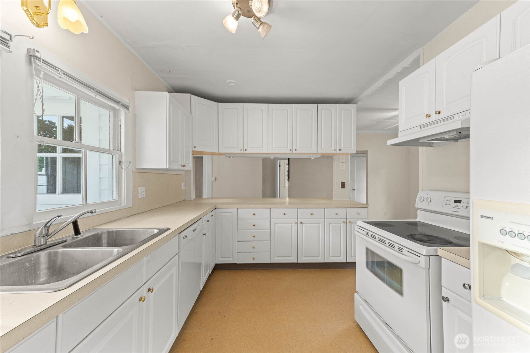 6614 100th Street SW Lakewood WA 98499