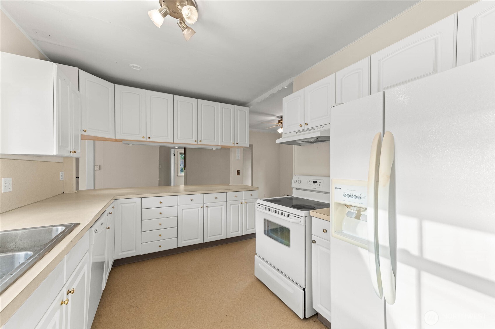 6614 100th Street SW Lakewood WA 98499