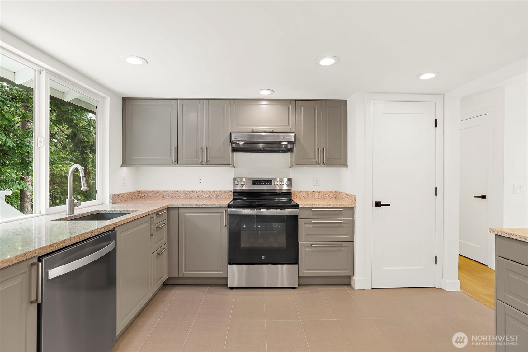 6900 131st Avenue SE Bellevue WA 98006