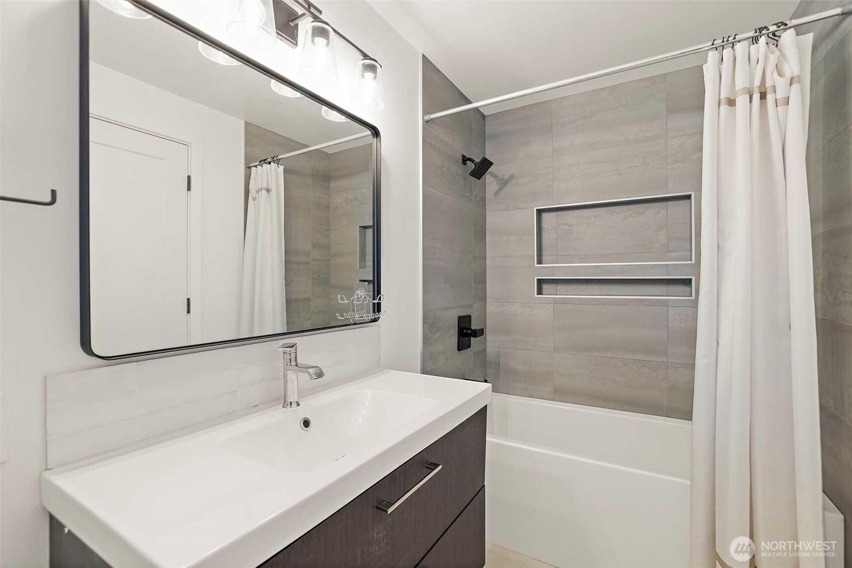 6900 131st Avenue SE Bellevue WA 98006
