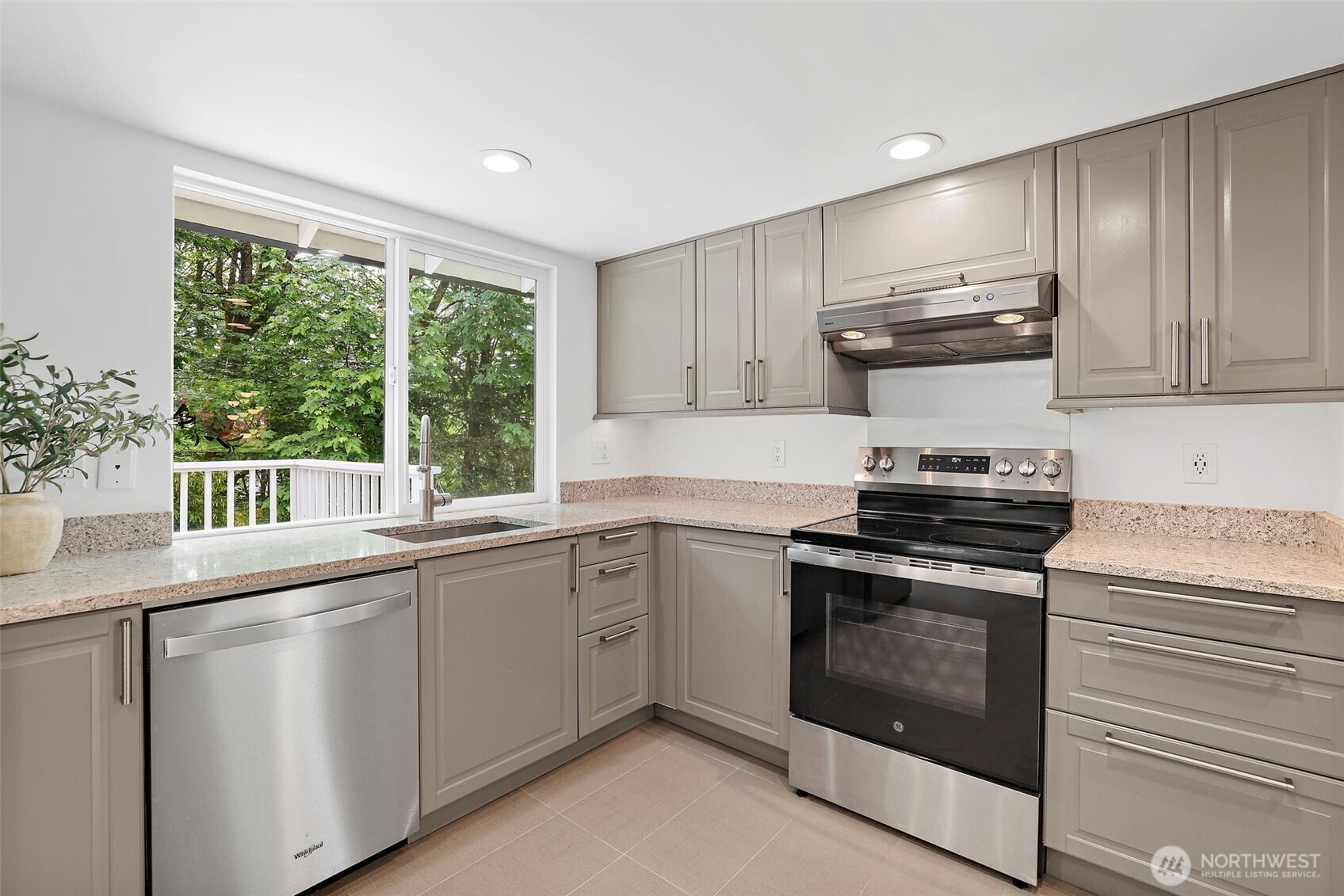 6900 131st Avenue SE Bellevue WA 98006