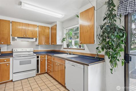 4510 237th Place SW Mountlake Terrace WA 98043