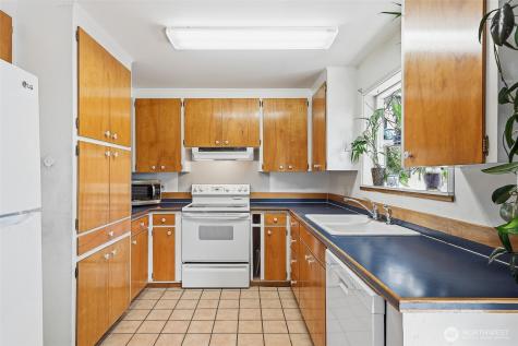 4510 237th Place SW Mountlake Terrace WA 98043