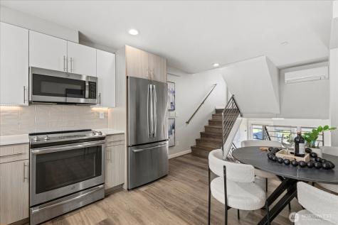 6249 8th Avenue NW Seattle WA 98107