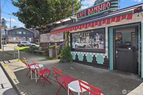 6249 8th Avenue NW Seattle WA 98107
