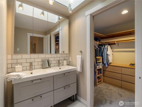 3726 219th Avenue SE Sammamish WA 98075