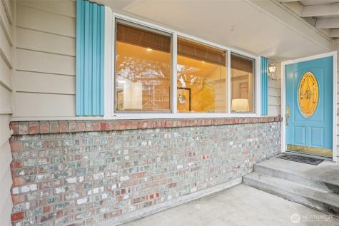 5733 155th Avenue NE Redmond WA 98052