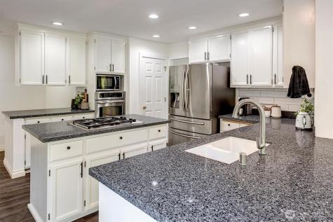 225 SE 10th Circle North Bend WA 98045
