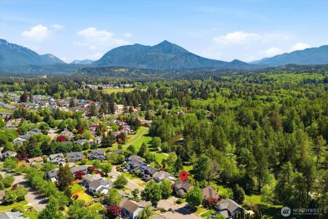 225 SE 10th Circle North Bend WA 98045
