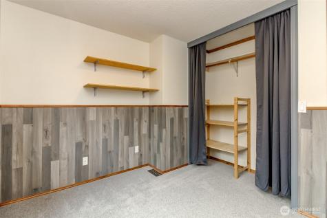 27470 149th Avenue SE Kent WA 98042