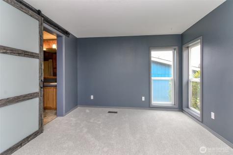 27470 149th Avenue SE Kent WA 98042