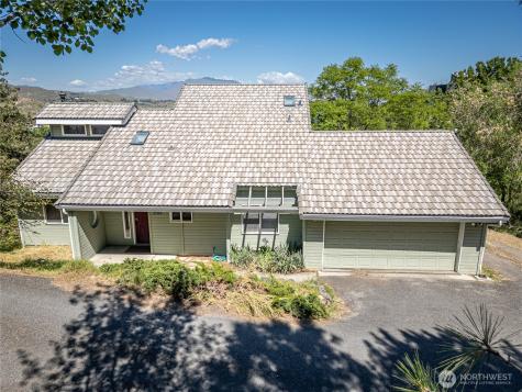 1704 Skyline Drive Wenatchee WA 98801