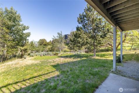1704 Skyline Drive Wenatchee WA 98801