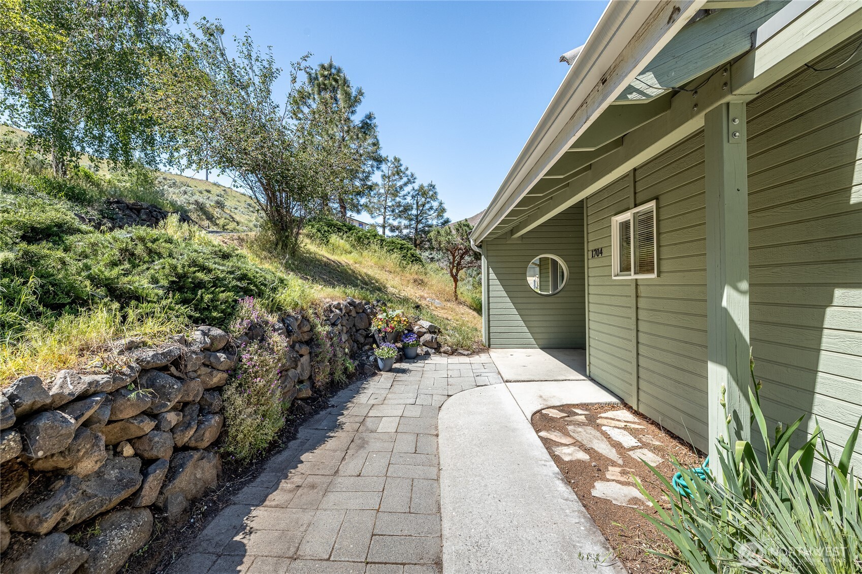 1704 Skyline Drive Wenatchee WA 98801