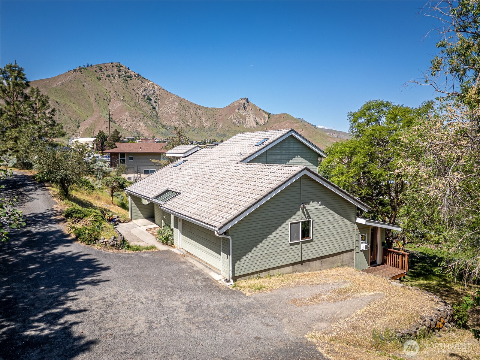 1704 Skyline Drive Wenatchee WA 98801