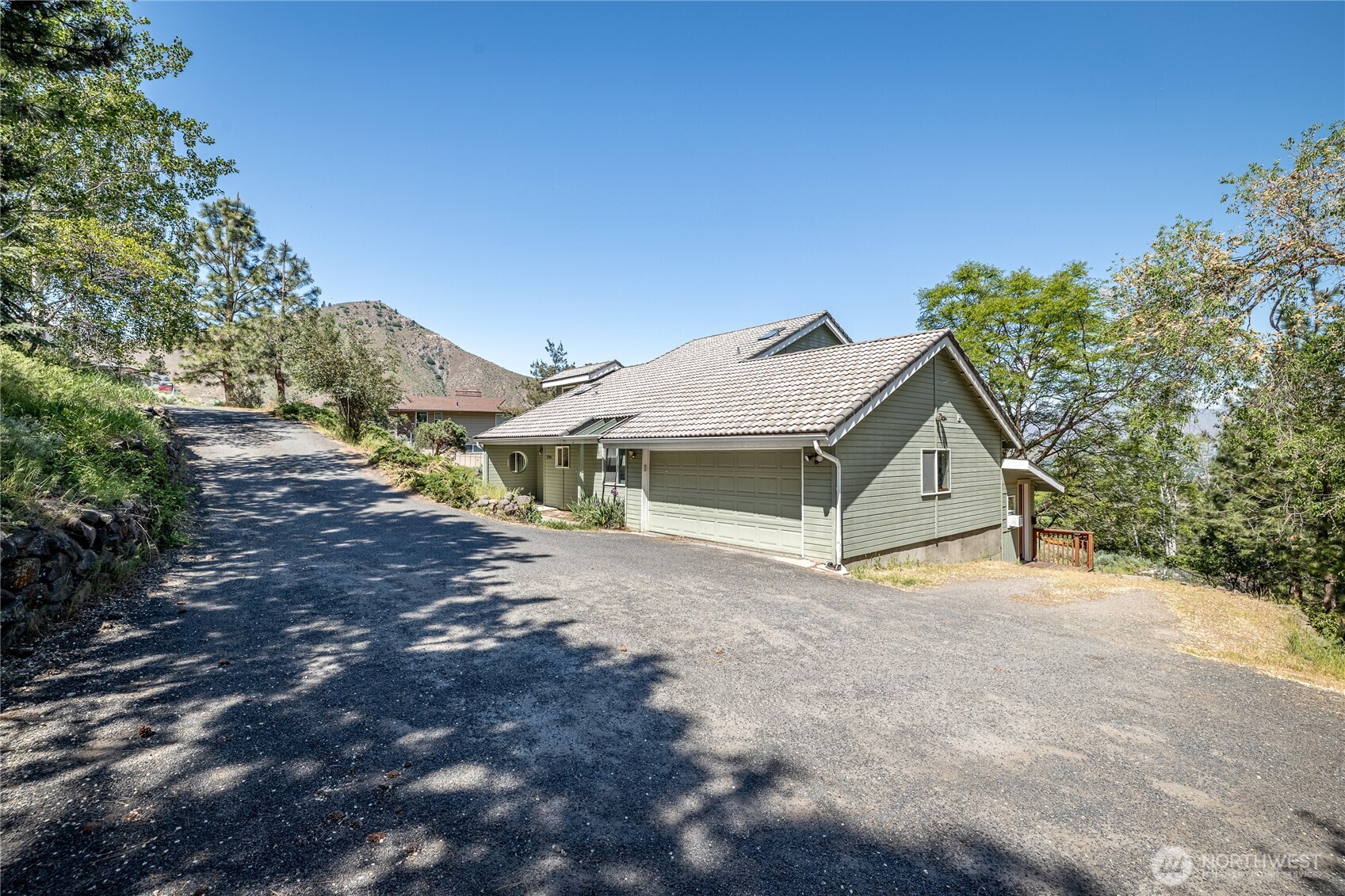 1704 Skyline Drive Wenatchee WA 98801