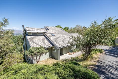 1704 Skyline Drive Wenatchee WA 98801