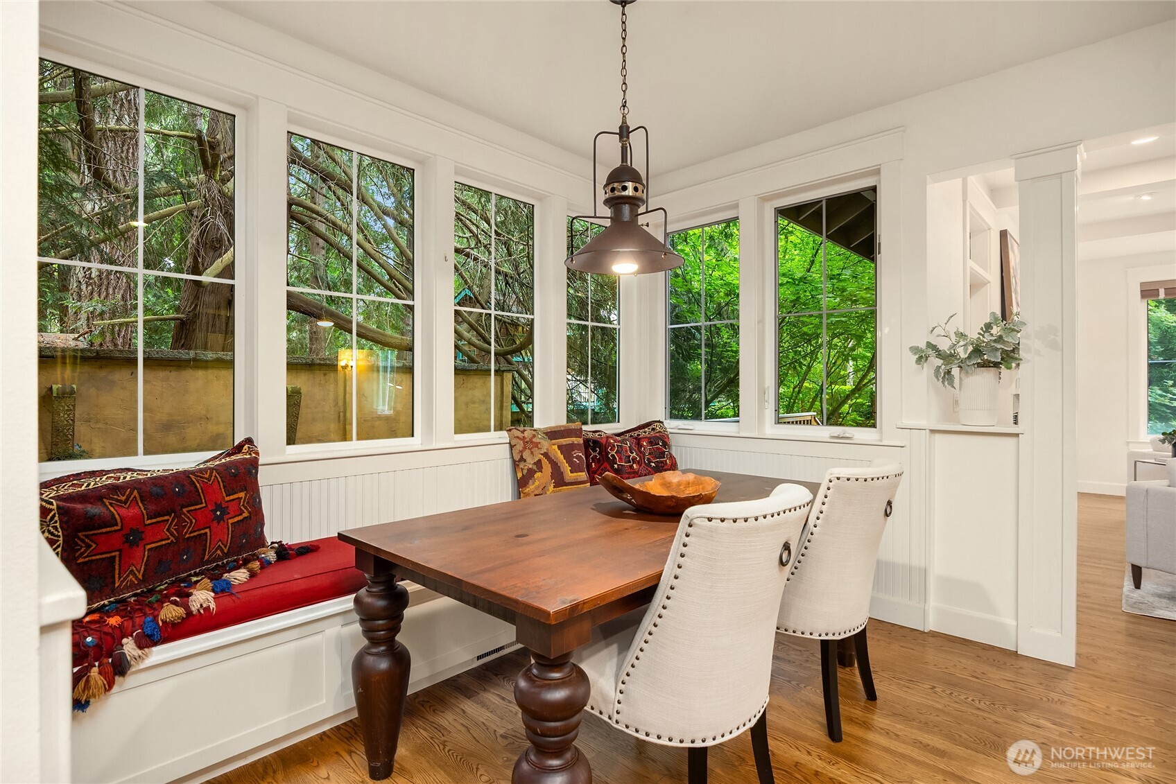 473 Glen Hollow Place SW Bainbridge Island WA 98110