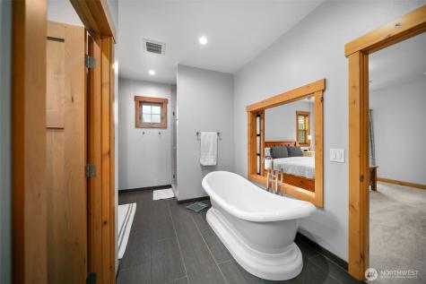 2535 Tuscany Lane Malaga WA 98828