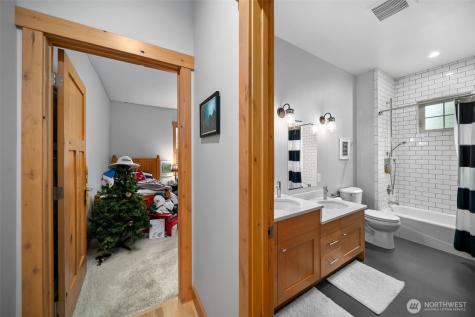 2535 Tuscany Lane Malaga WA 98828