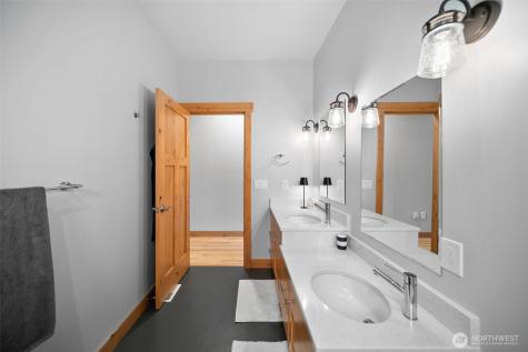 2535 Tuscany Lane Malaga WA 98828