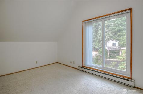 184 Bass Avenue NE Ocean Shores WA 98569