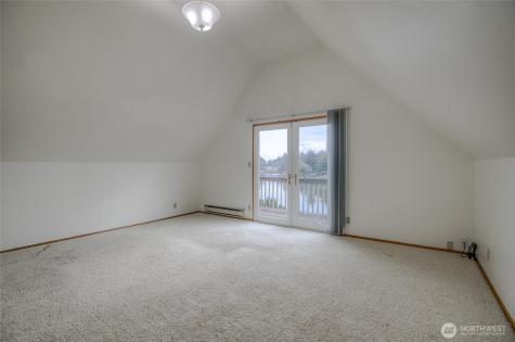 184 Bass Avenue NE Ocean Shores WA 98569