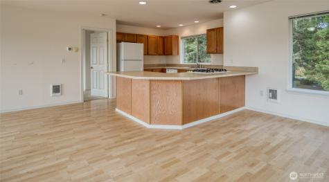 184 Bass Avenue NE Ocean Shores WA 98569
