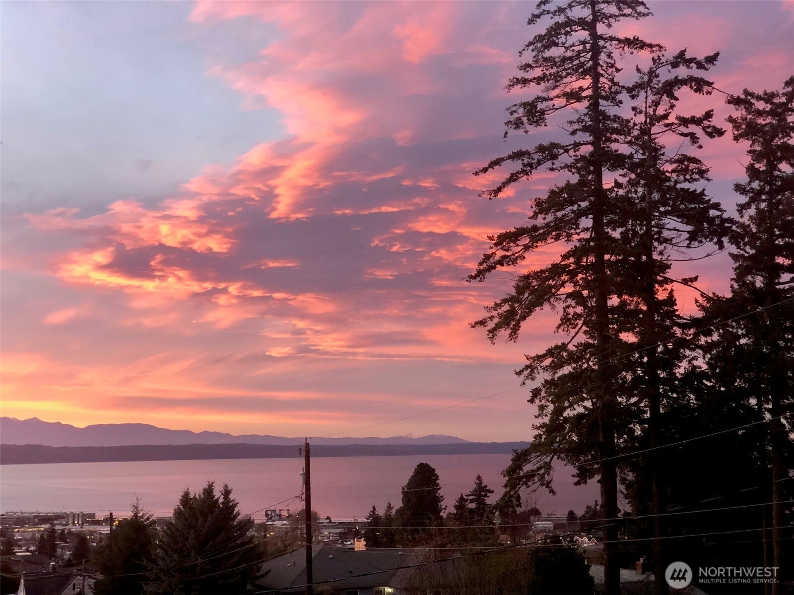 932 Alder Street Edmonds WA 98020